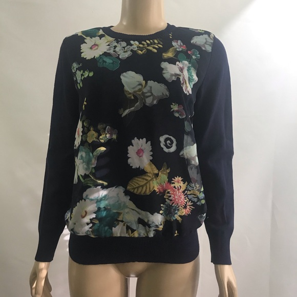 yal Tops - YAL Beautiful fun chick floral print blouse